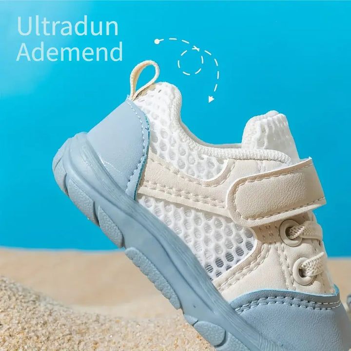 Atmungsaktive Baby Schuhe, weich & bequem, unterstützen gesunde Fußentwicklung von Kleinkindern.