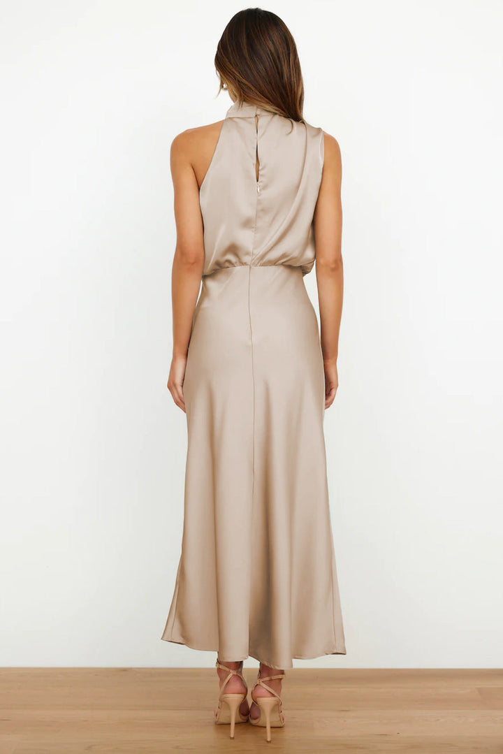 Elegantes Halterneck Maxikleid für Damen, perfektes Gala oder Hochzeitsgast Kleid.
