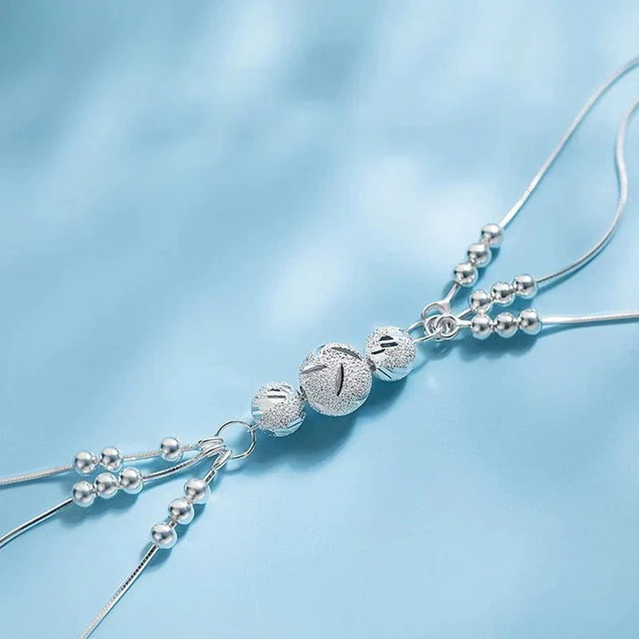 Hochwertiges Damen Silberperlenarmband aus Sterling Silber, zeitloser Schmuck für jede Gelegenheit.