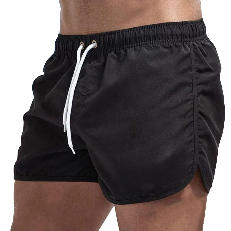 Schnelltrocknende Schwimmshorts: Komfortable Herren Badehose, perfekt für Wassersport und entspannte Tage am Strand.
