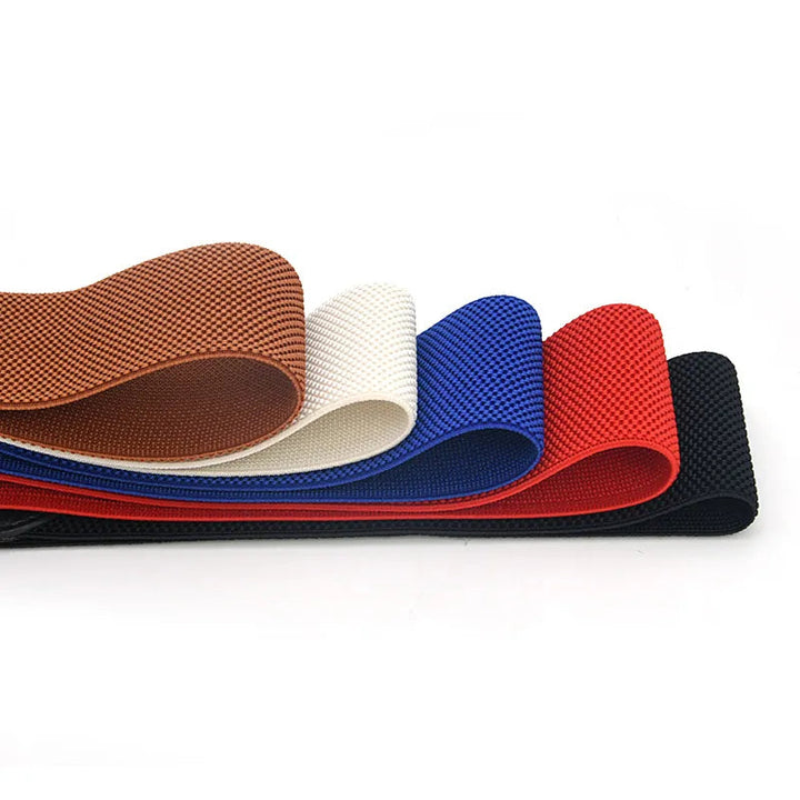 Moderner Damengürtel im Pariser Stil, ein Must-have-Accessoire für stilvolle Outfits das ganze Jahr.