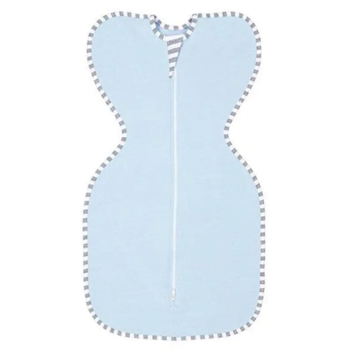 Gemütlicher Neugeborenen Schlafsack mit Reißverschluss. Optimal für sicheren, beruhigenden Schlaf im Babybett.