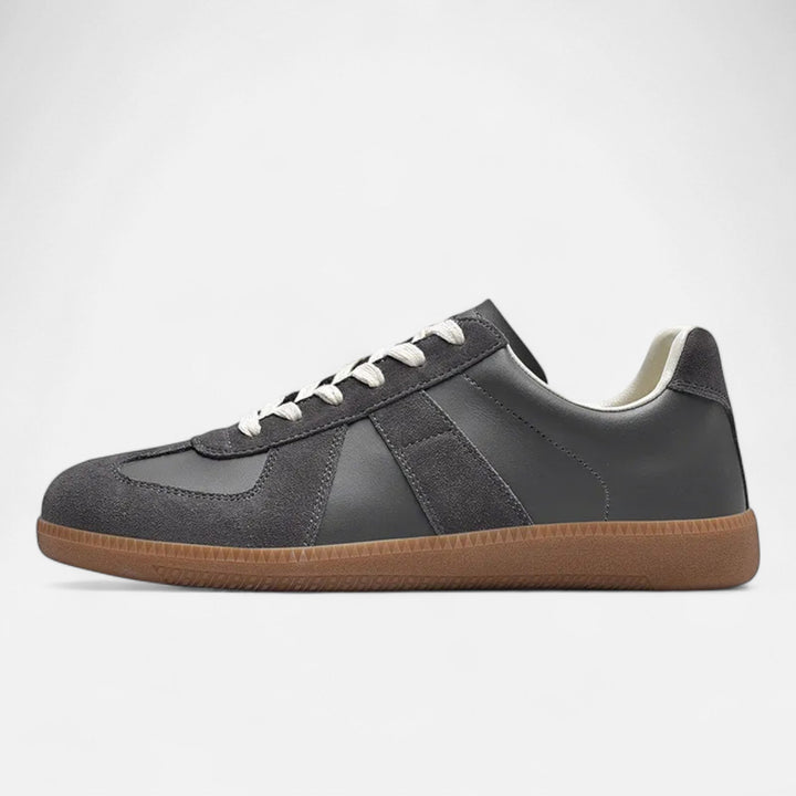Herren Wintersneaker im Freien; robuster Retro-Look und warme Schuhe für winterliche Aktivitäten.