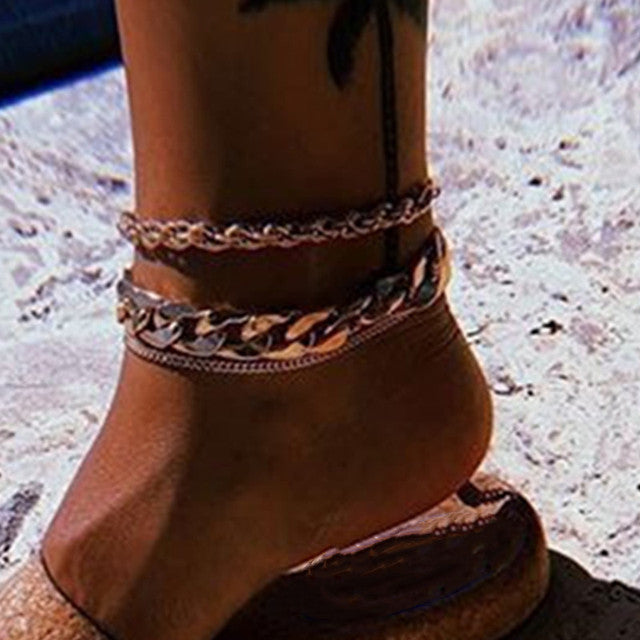 Sommerliches Perlen Fußkettchen für Damen, modisches Schmuck-Accessoire für Strand & Freizeit.