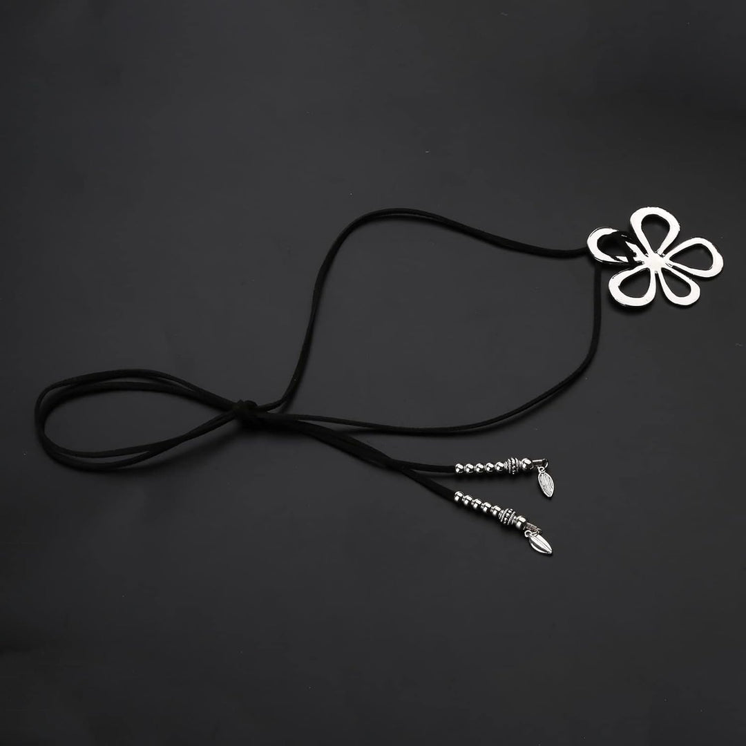 Vintage-Damenhalskette mit ethnischen Blumen, handgemacht, Statement-Stück im eleganten Boho-Stil.