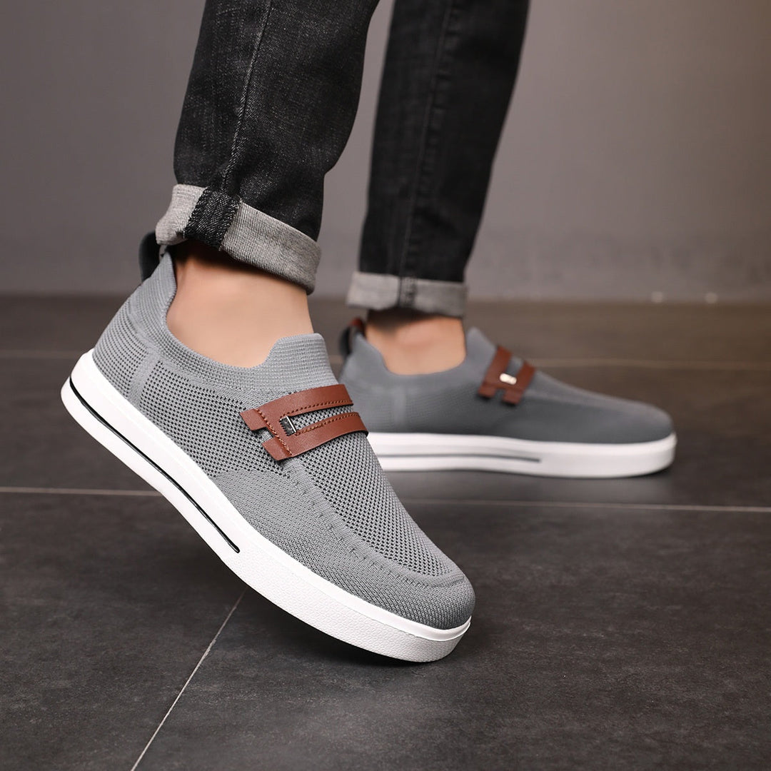 Atmungsaktive Herren Sneaker, leichte Slip-Ons für hohen Komfort im Sommer.