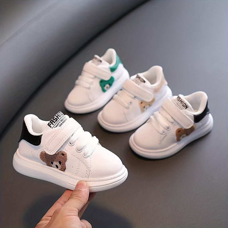 Bequeme Kleinkinder Lauflernschuhe von Purzelheld, rutschfest & stilvoll für sichere erste Schritte.