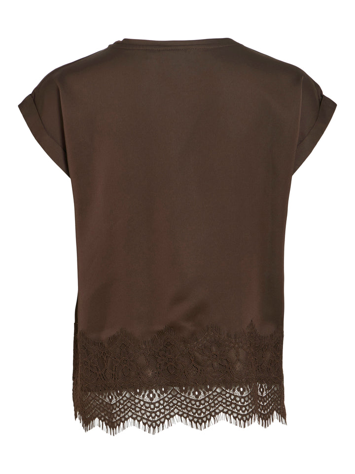 Schicke Kurzarm-Damenbluse mit Spitze am Saum und Rundhalsausschnitt, ideal für Sommer oder Casual Chic.