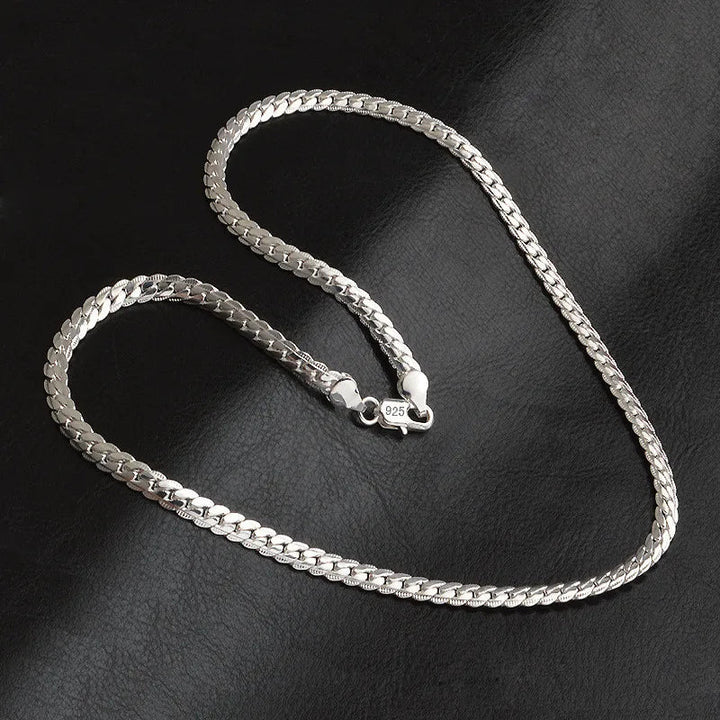 Vielseitige Sterling Silber Halskette für Damen. Passt als Hochzeitsschmuck, Alltagsschmuck oder festlicher Damenschmuck.