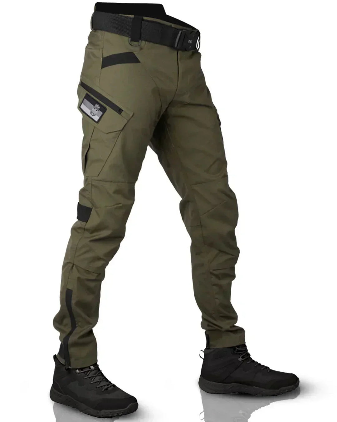 Grüne Herren Taktische Cargohose im Militärstil, strapazierfähig und bequem für Wandern & Freizeit.