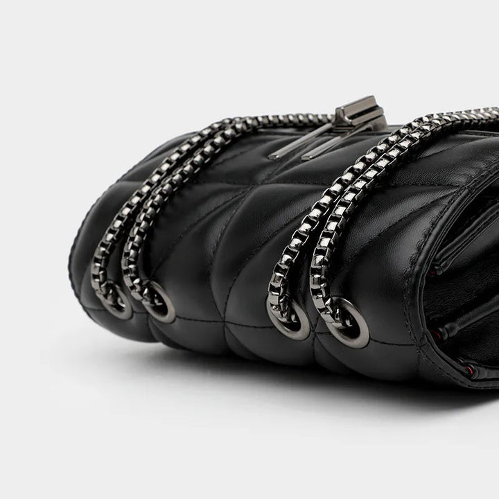Stilvolle weiße Damen Messenger Tasche, elegante Umhängetasche mit luxuriösem Look.