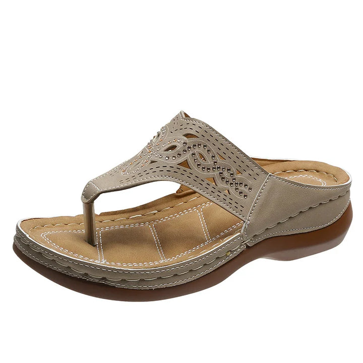 Modische Damen Keilabsatz Sandalen in Braun, orthopädisch & bequem, perfekt für Freizeit & Alltag.