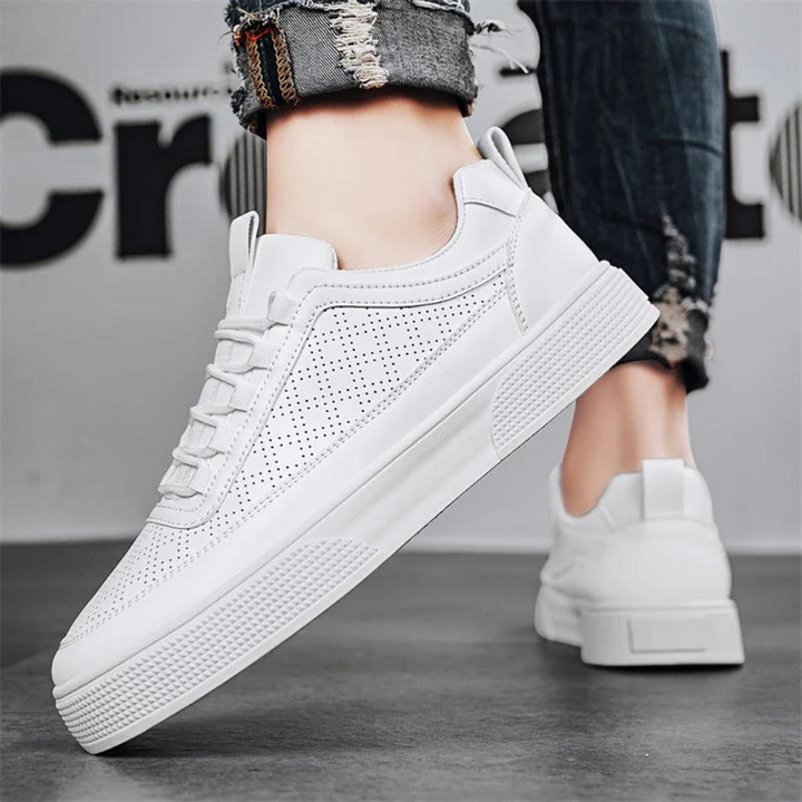 Aktive Herren-Sneaker in Bewegung, zeigen Stil und Komfort für dynamische Freizeitaktivitäten.