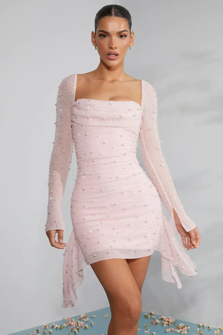 Stilvolles rosa Damen Langarm-Minikleid, Kragen-Design, ideal für besondere Momente.