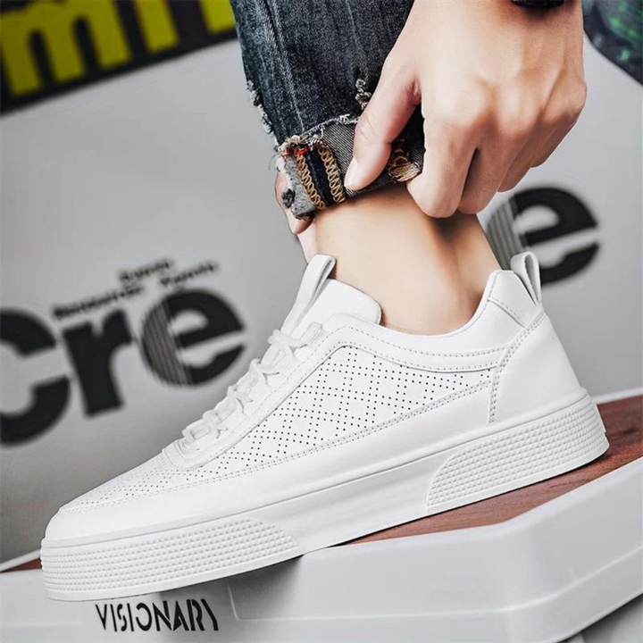 Robuste Sohle der Herren-Sneaker, bietet Halt und Komfort. Perfekte Casual-Schuhe für jede Jahreszeit.