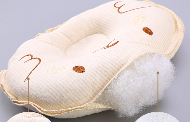 Orthopädisches Babykopfkissen, beige, atmungsaktiv. Schlafhilfe gegen Kopfverformung & Plattkopf Syndrom.