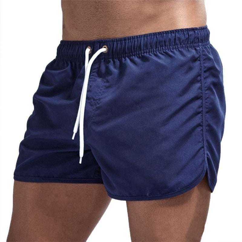 Stylische Herren Badehose: Komfortable Schwimmshorts für den Sommerurlaub, perfekt für Pool und Strandaktivitäten.