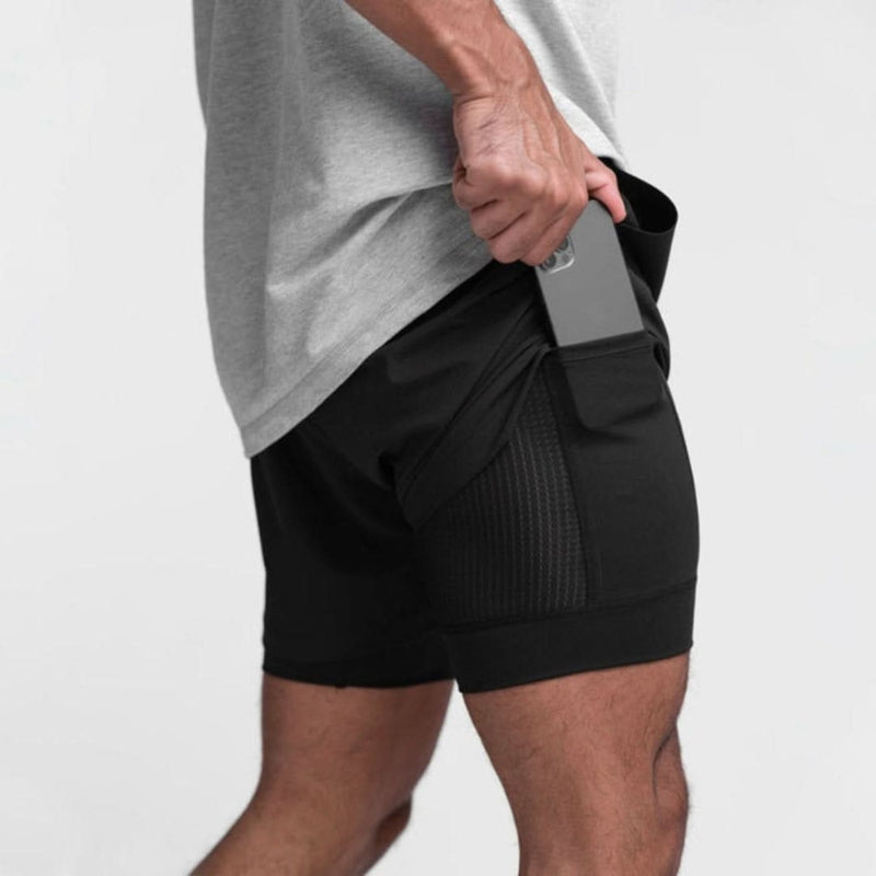 Atmungsaktive Herren 2-in-1 Sportshorts für intensives Training & Sommer.