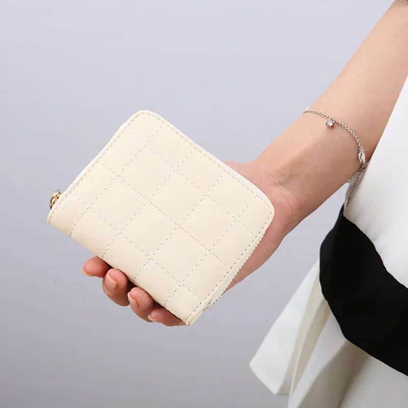Unverzichtbares Damen Accessoire: Kompakte Geldbörse & Karten Organizer für den Alltag.