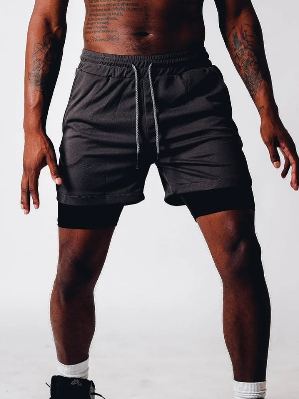 Hochwertige Herren Sportshorts für Training, Laufen & Outdoor-Aktivitäten.