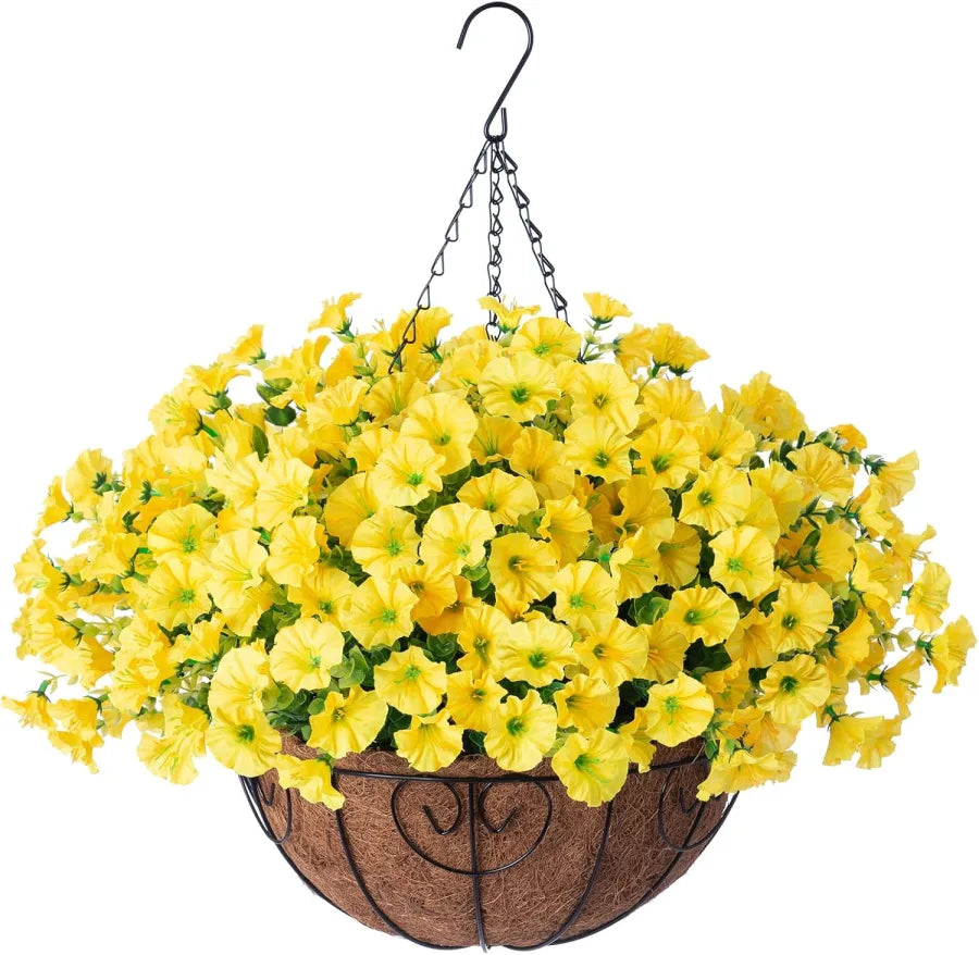 Pflegeleichte Blumenampel mit lebensechten Seidenblumen, ideal für drinnen & draußen.