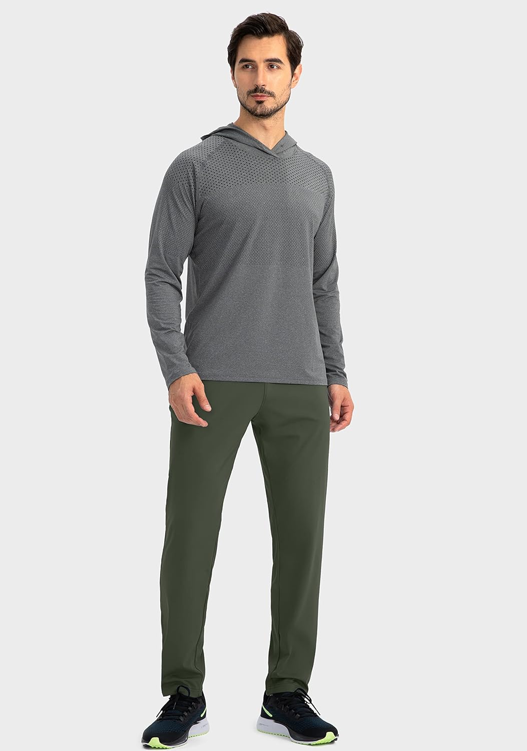 Herren Freizeithose Tapered Fit, ideal für einen aktiven Lebensstil & entspannte Momente.