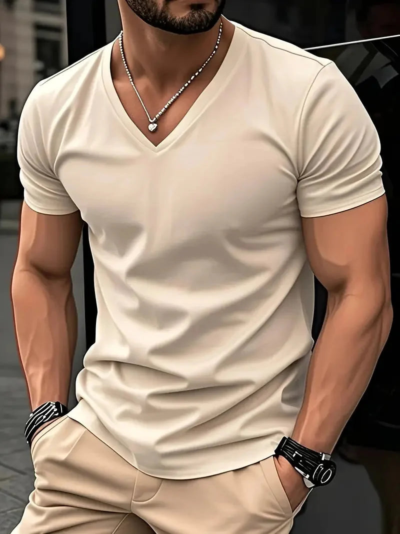 Bequemes Herren T-Shirt, V-Ausschnitt Slim Fit Kurzarm, ein vielseitiges Basic Shirt.