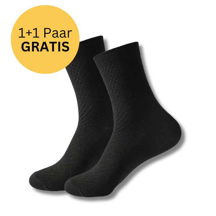 Geruchshemmende, thermoregulierende Herrensocken. Für stets frische und trockene Füße.