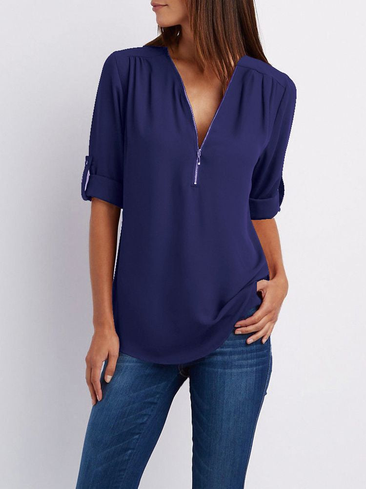 Detailansicht der hochwertigen, eleganten Damen Langarm Bluse, locker geschnitten & bequem.