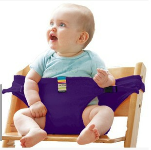 Verstellbarer Baby-Sitzgurt für Hochstuhl, passend für verschiedene Altersstufen. Maximale Babysicherheit.