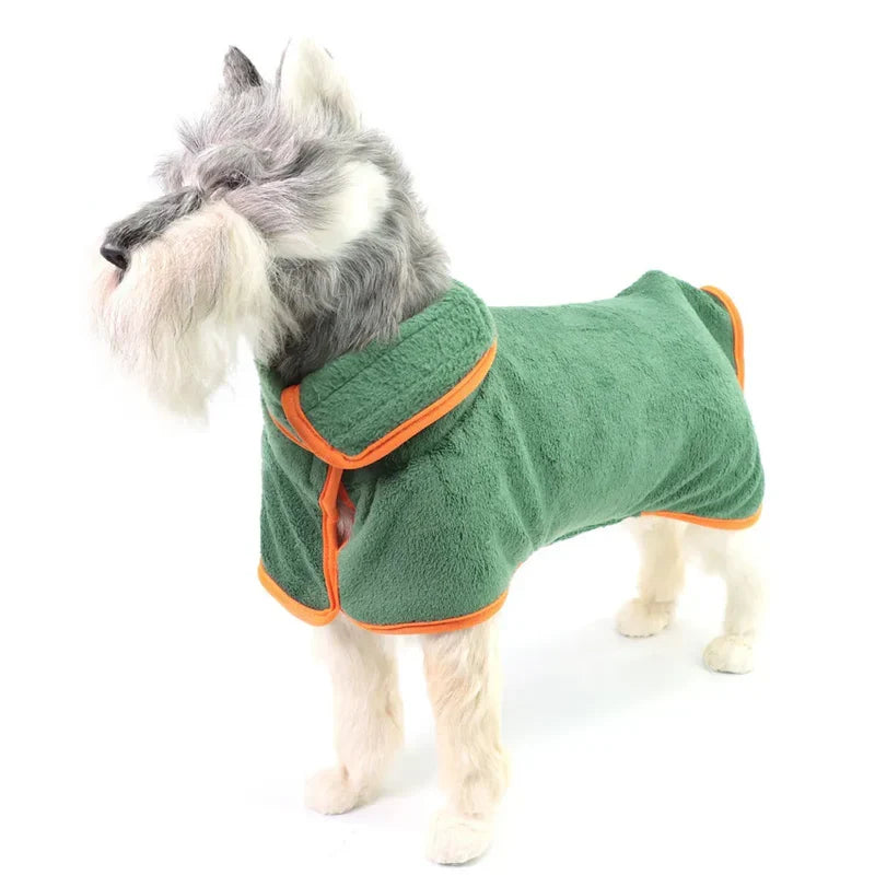 Universeller, schnelltrocknender Hundebademantel für jeden Hund, perfektes Tierbedarf-Accessoire.