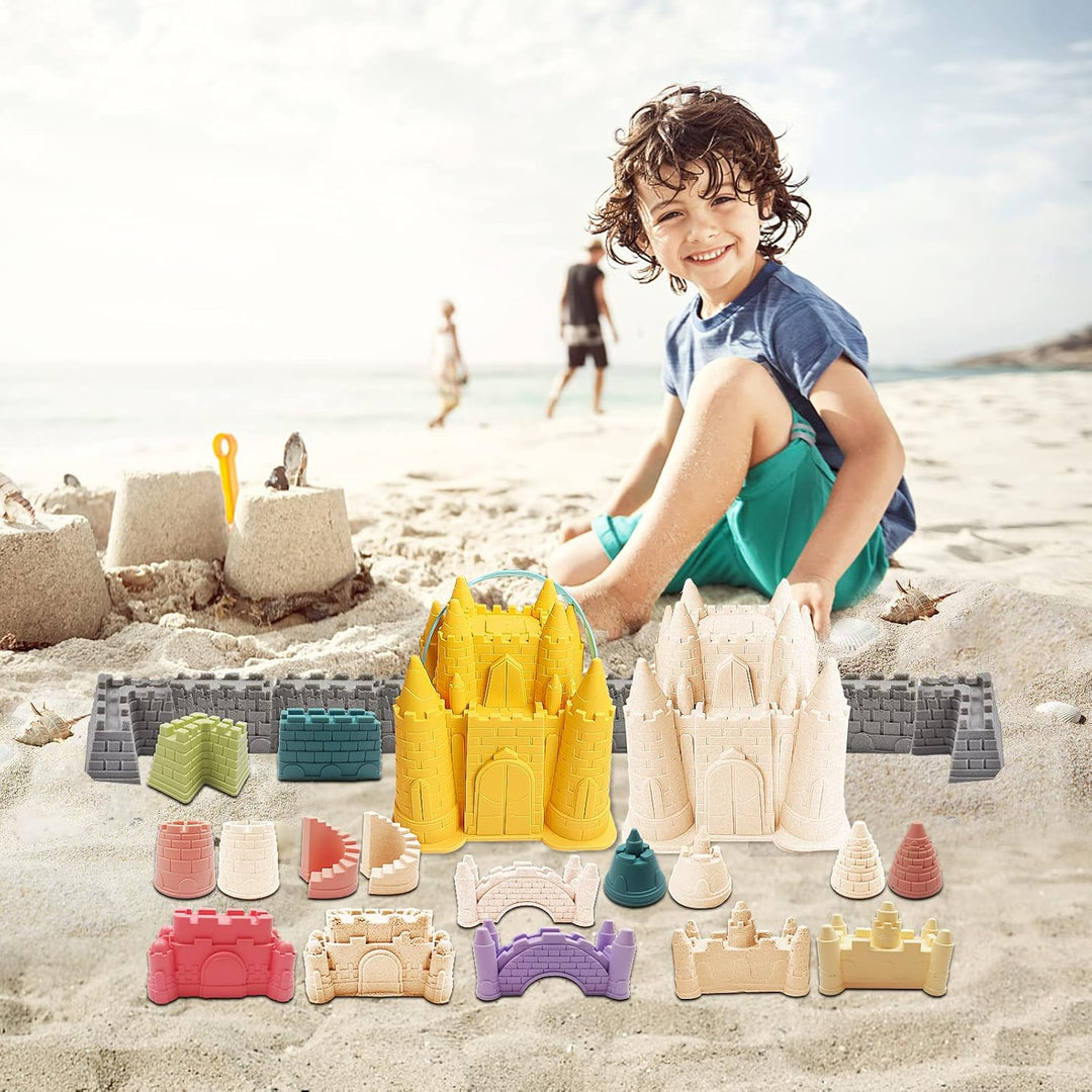 Buntes Sandspielzeug-Set mit Schaufel, Eimer & Förmchen für Kinder, perfekt zum Bauen im Sandkasten.