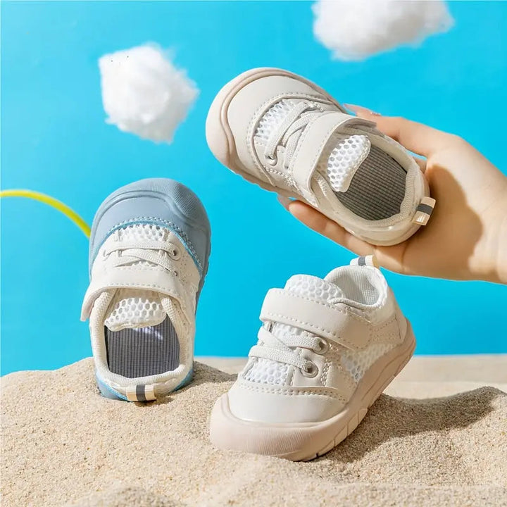 Bequeme Baby Barfuß-Schuhe mit atmungsaktivem Stoff, ideal für Kleinkinder & gesunde Füße.