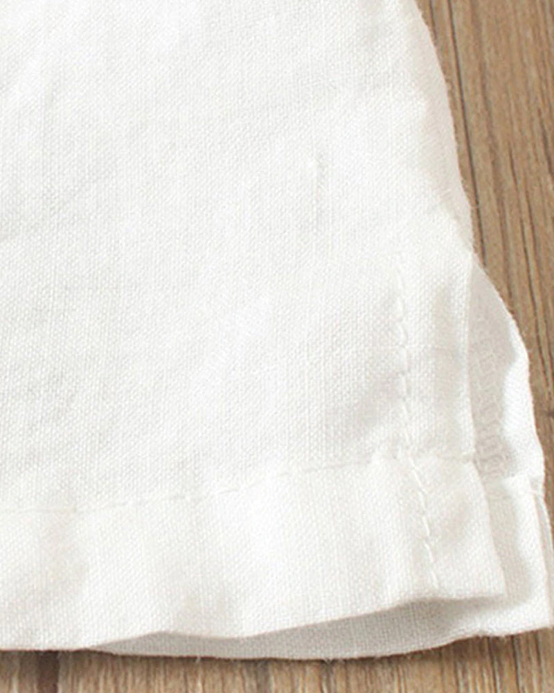 Zeitloses Damen T-Shirt unifarben mit Kurzarm. Klassischer Rundhalsausschnitt für einen simplen, eleganten Stil.
