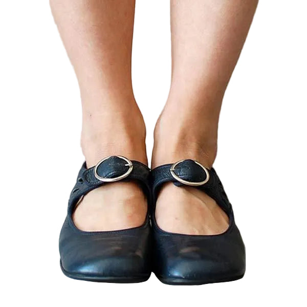 Bequeme Damenschuhe im Vintage-Stil, orthopädisch, mit runder Spitze und rutschfester Sohle.