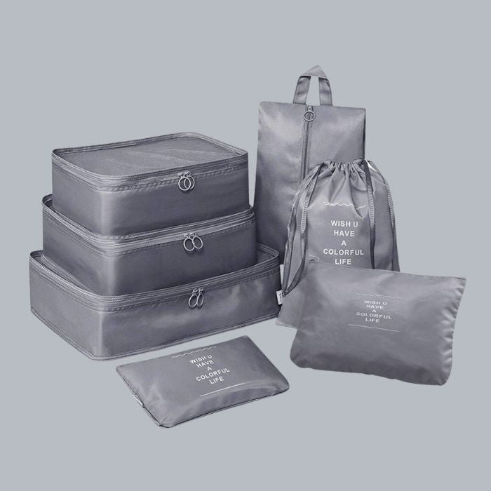 Große & kleine Packwürfel, Schuhtasche, Kosmetiktasche im 8-teiligen Koffer-Organizer-Set.
