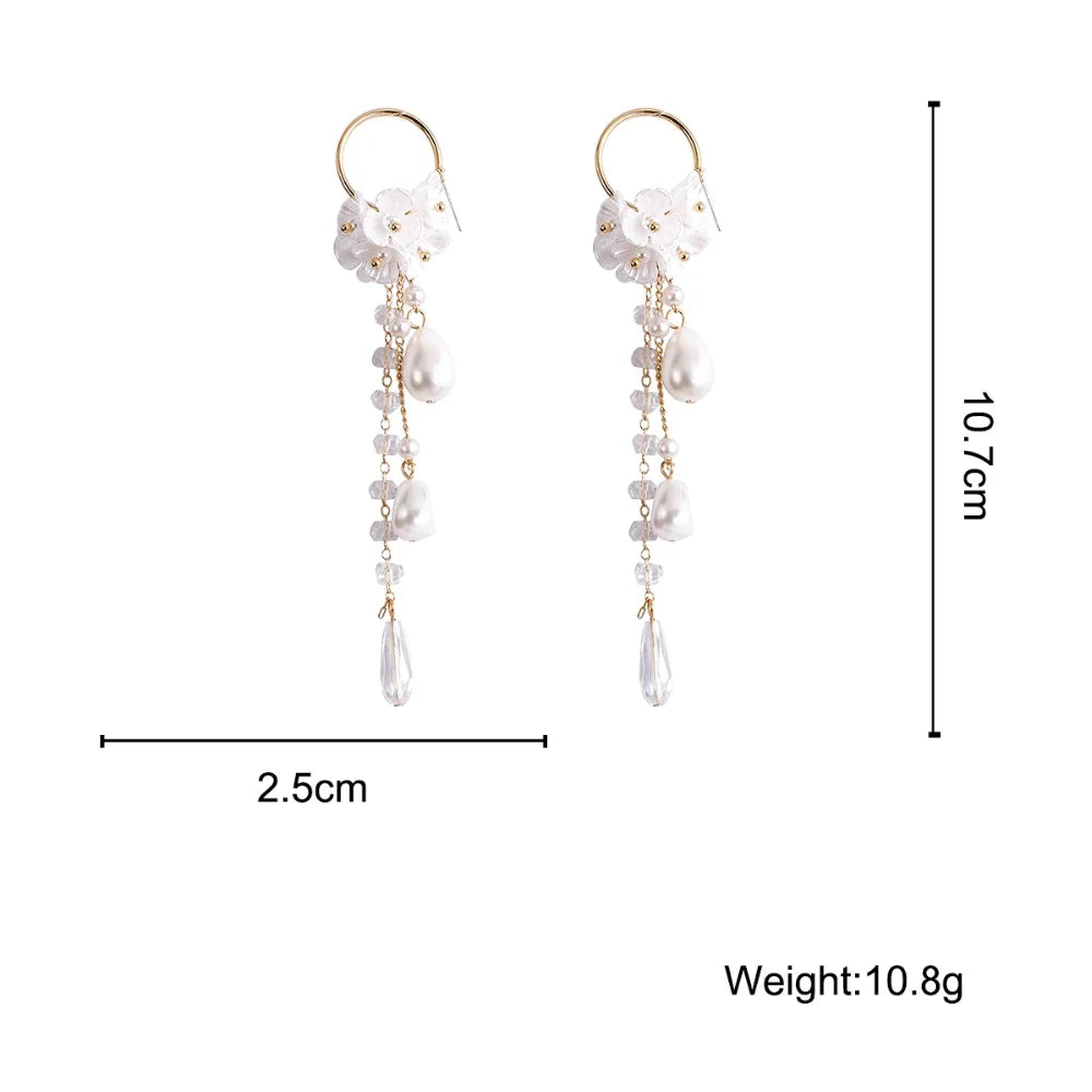 Modische Perlenohrringe & Kristallohrringe für Damen, handgefertigt im böhmischen Teardrop-Design.