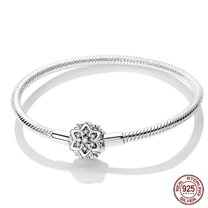 Damen Sterlingsilber Armband mit Zirkonen, Kleeblatt-Charm & himmlischen Motiven: Sterne, Mond. 925er Schmuck.