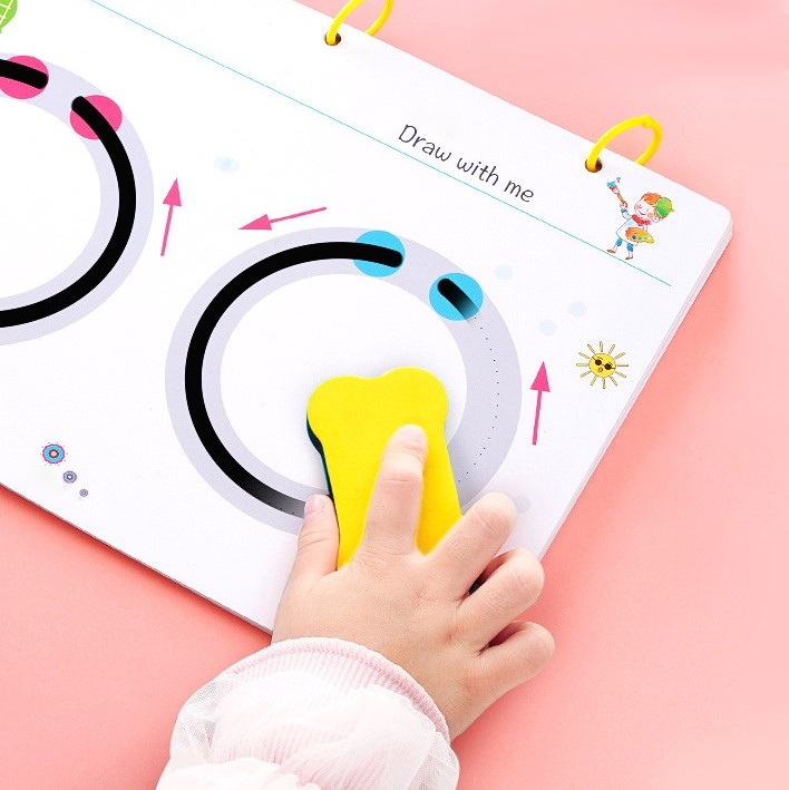Schreibübungsheft-Set für Kinder, fördert die Feinmotorik und das Schreibenlernen von Zahlen und Buchstaben.