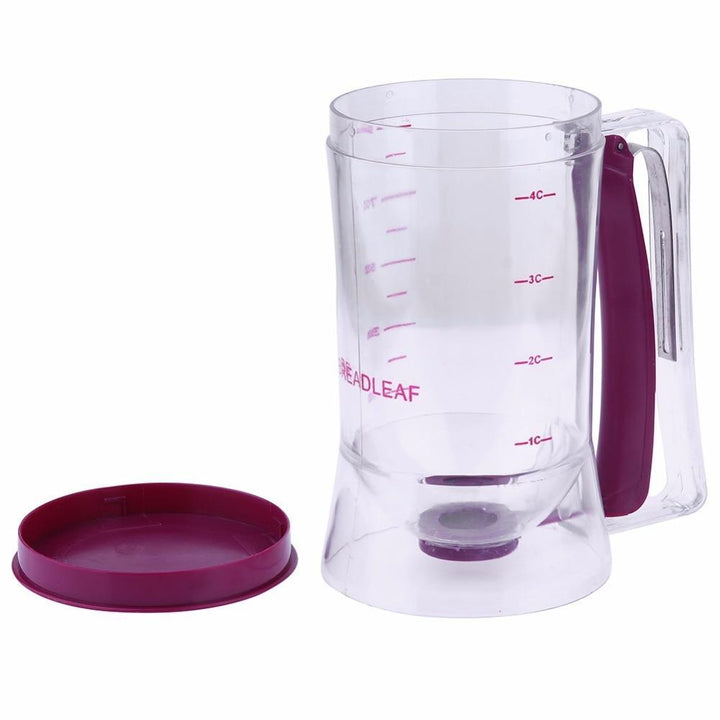 Robuster 900ml Teigspender als unverzichtbarer Küchenhelfer für präzise Teigportionen bei jedem Backvorhaben.