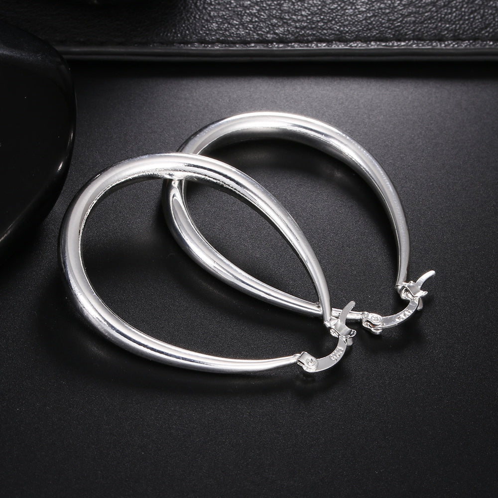 Minimalistische 925er Silber Kreis Creolen, glatt poliert & elegant, ideal als Damenschmuck.