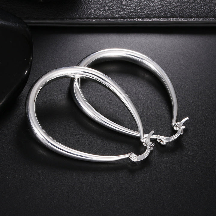 Minimalistische 925er Silber Kreis Creolen, glatt poliert & elegant, ideal als Damenschmuck.