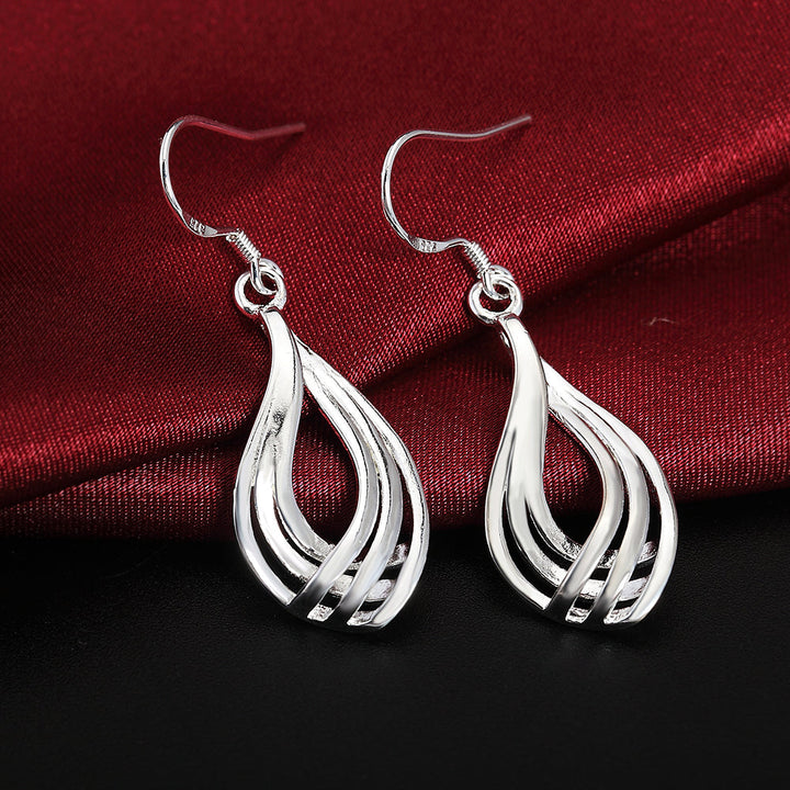 Verdrehte Wellenlinien-Ohrringe aus 925er-Sterlingsilber für Damen, elegant und modern.