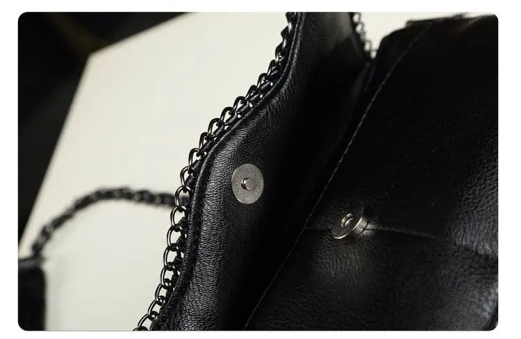 Elegante Damen Abendtasche & Clutch für Gala, Party & besondere Anlässe, modern und stilvoll.