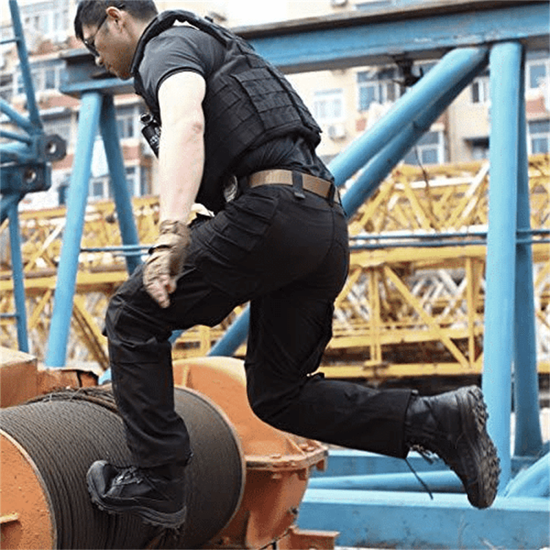 Strapazierfähige taktische Outdoor Hose für Männer, wasserdicht & atmungsaktiv, perfekt für jedes Wetter.