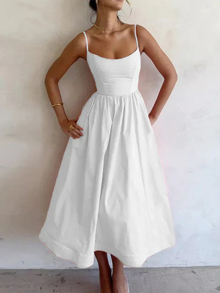 Figurbetontes Damen A-Linien Kleid mit ausgestelltem Rock, elegant und ärmellos, ideal als Party- oder Sommerkleid.