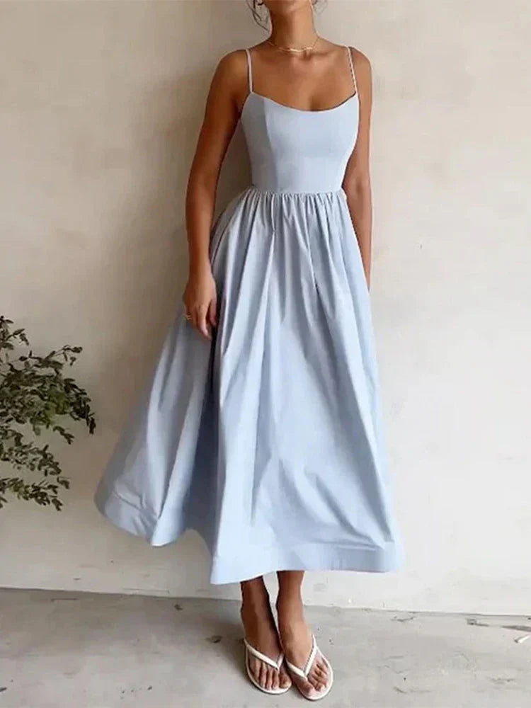Luftiges, elegantes Damen A-Linien Sommerkleid mit romantischem Flair, ärmellos und taillenbetont für Freizeit.