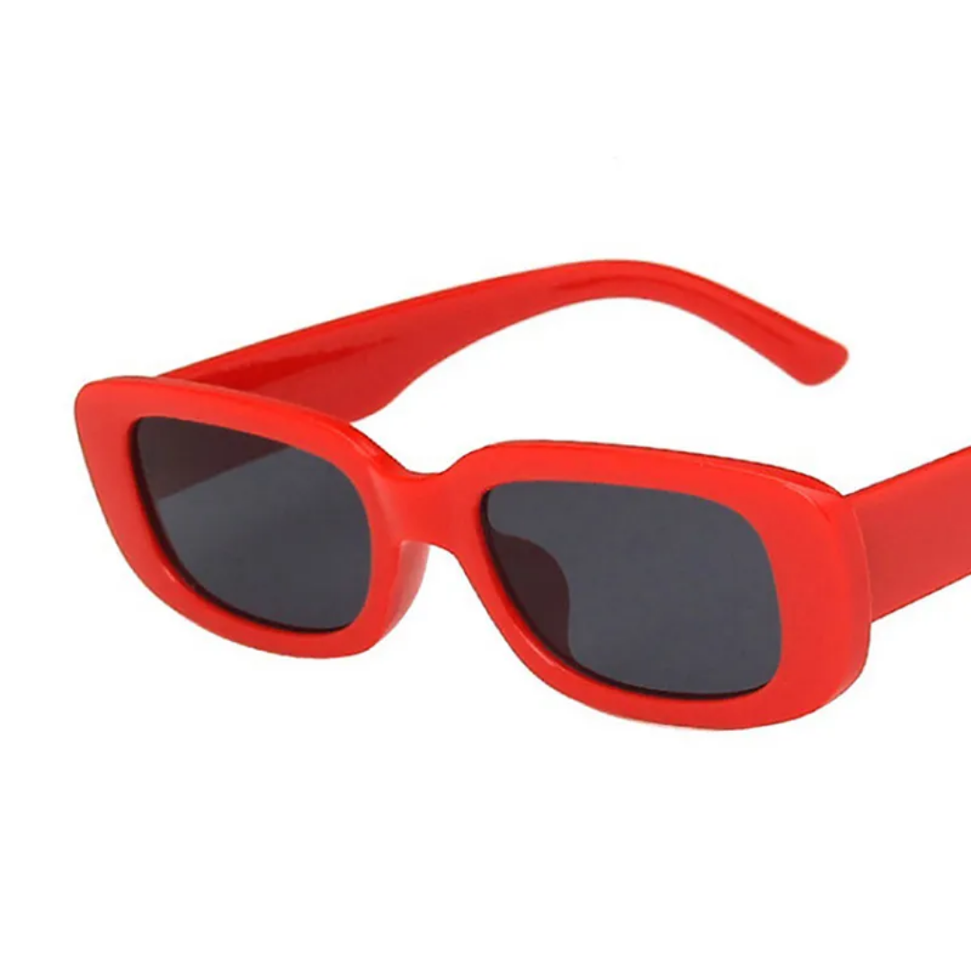 Stilvolle rechteckige Unisex Sonnenbrille im Retro-Look; perfektes Modeaccessoire.