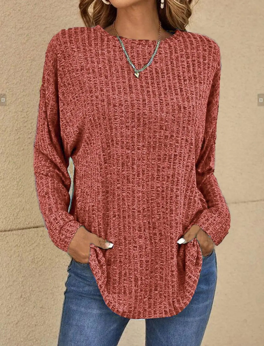 Eleganter Winterpullover Adeline für Damen – stilvoll, komfortabel und vielseitig.