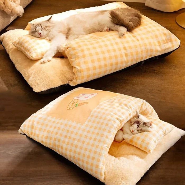 Gemütlicher Katzen-Schlafsack als weiches Kuschelbett und warmer Rückzugsort für Ihre Katze.